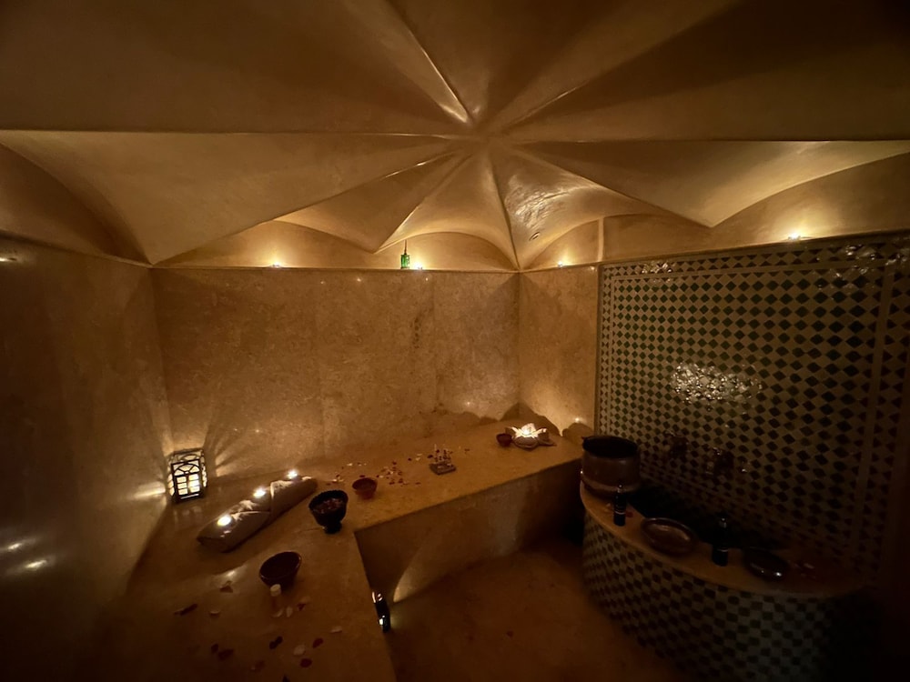 Riad Atrium 36/60