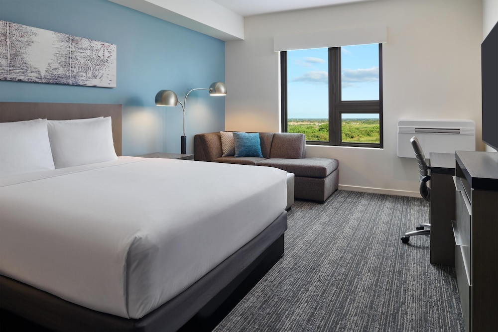 Hyatt Place at Ho'opili 27/50