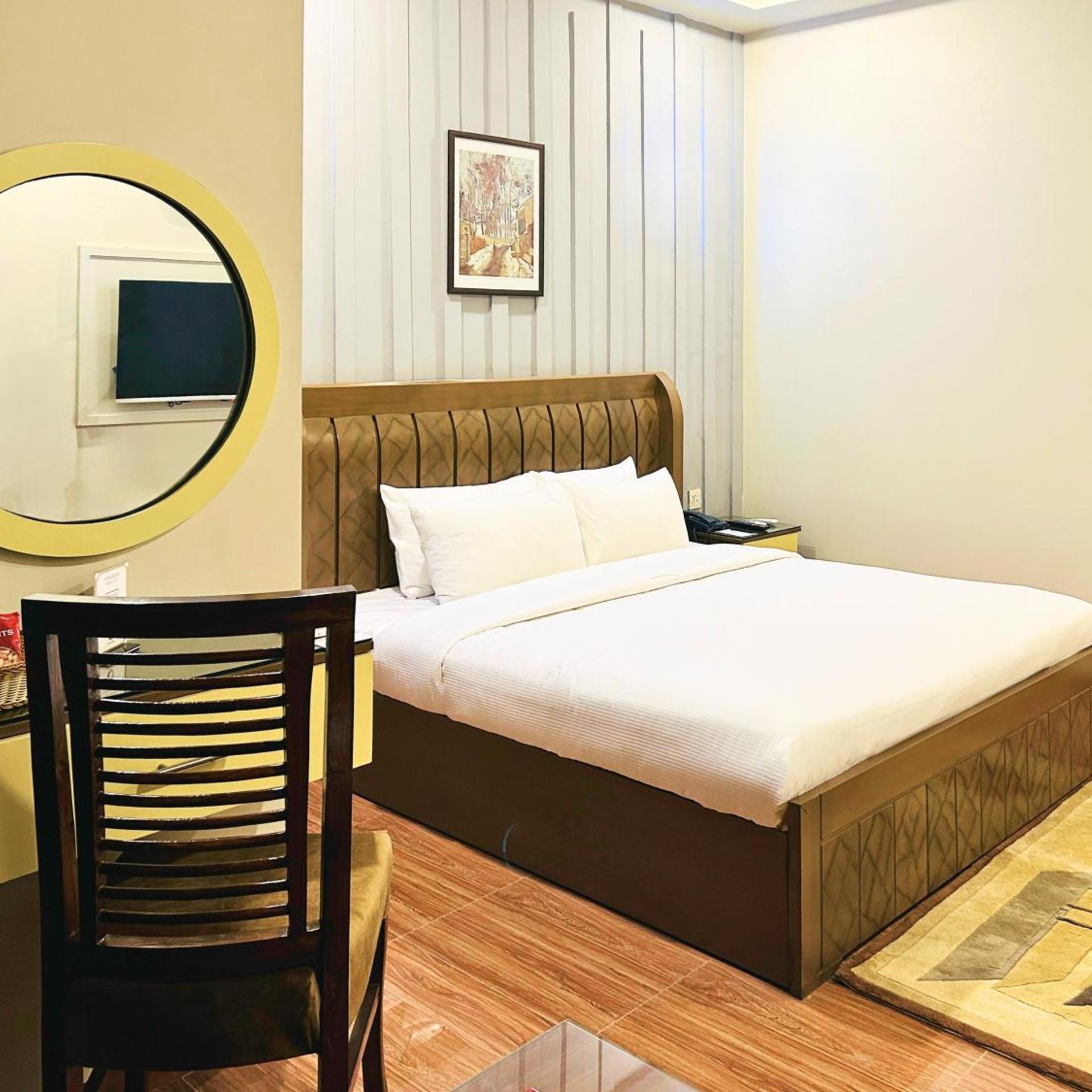 Hotel One University Sukkur 40/65