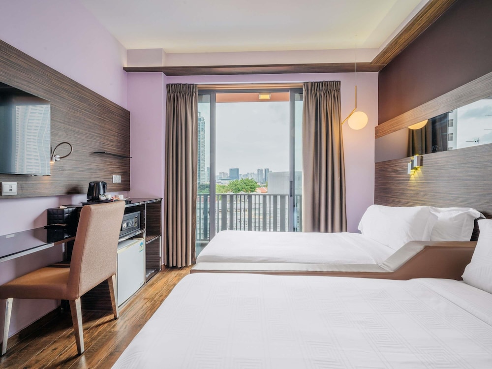 CLASSIC, TWIN BEDS, BALCONY