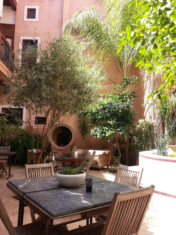 RIAD TARA 53/77