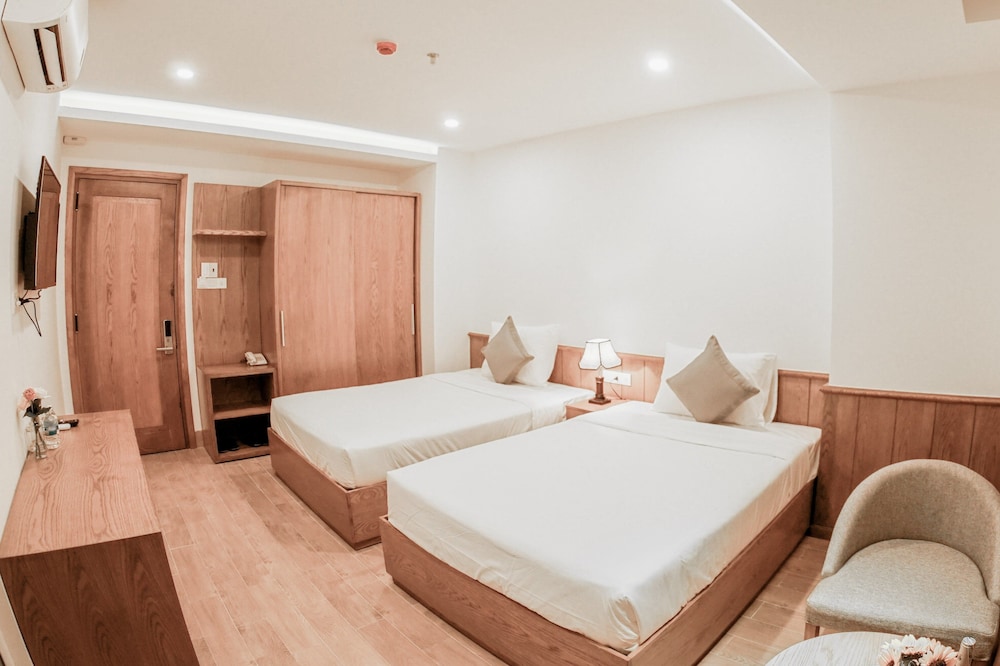 Quang Vinh Hotel 27/52