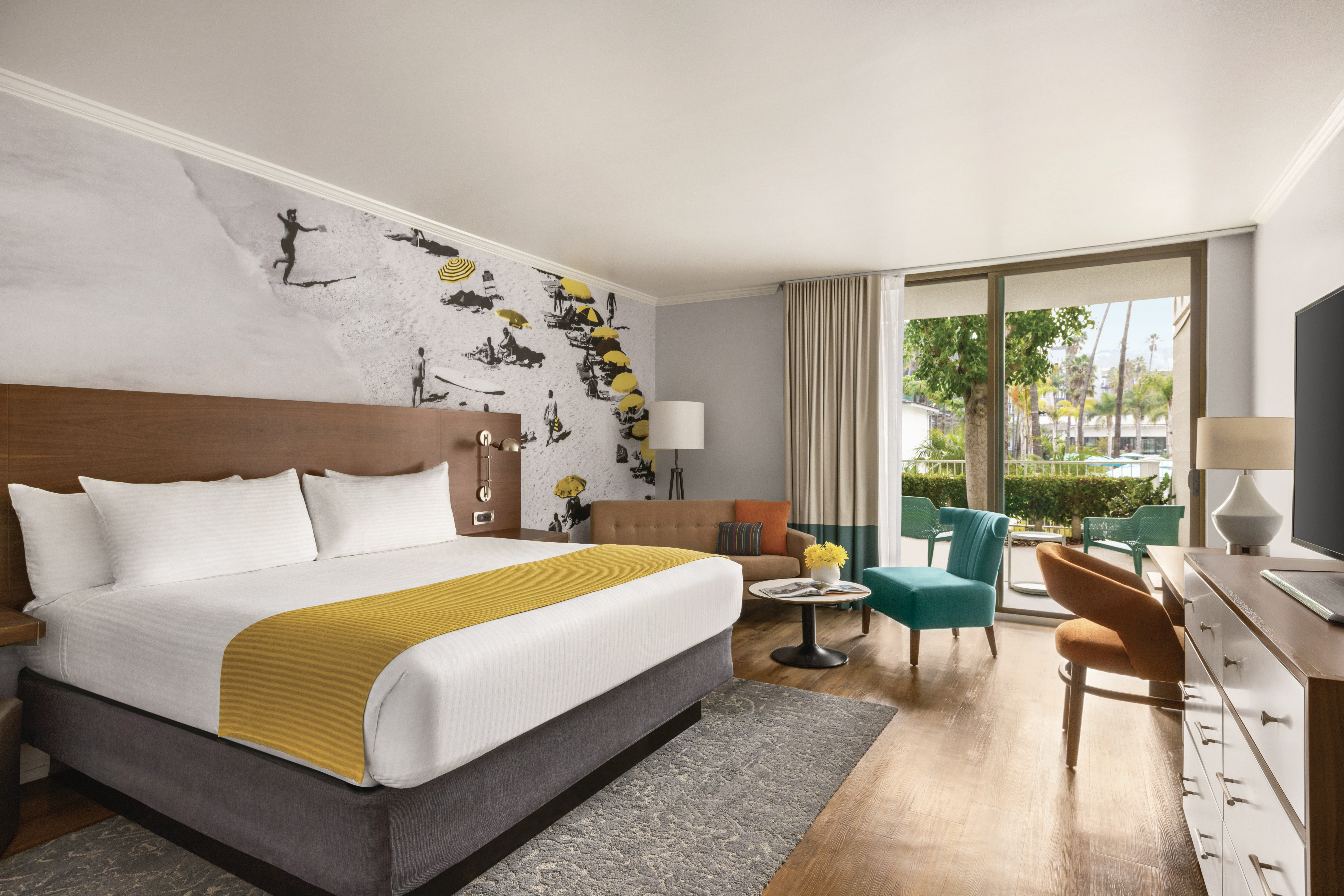Town and Country Resort 25/80
