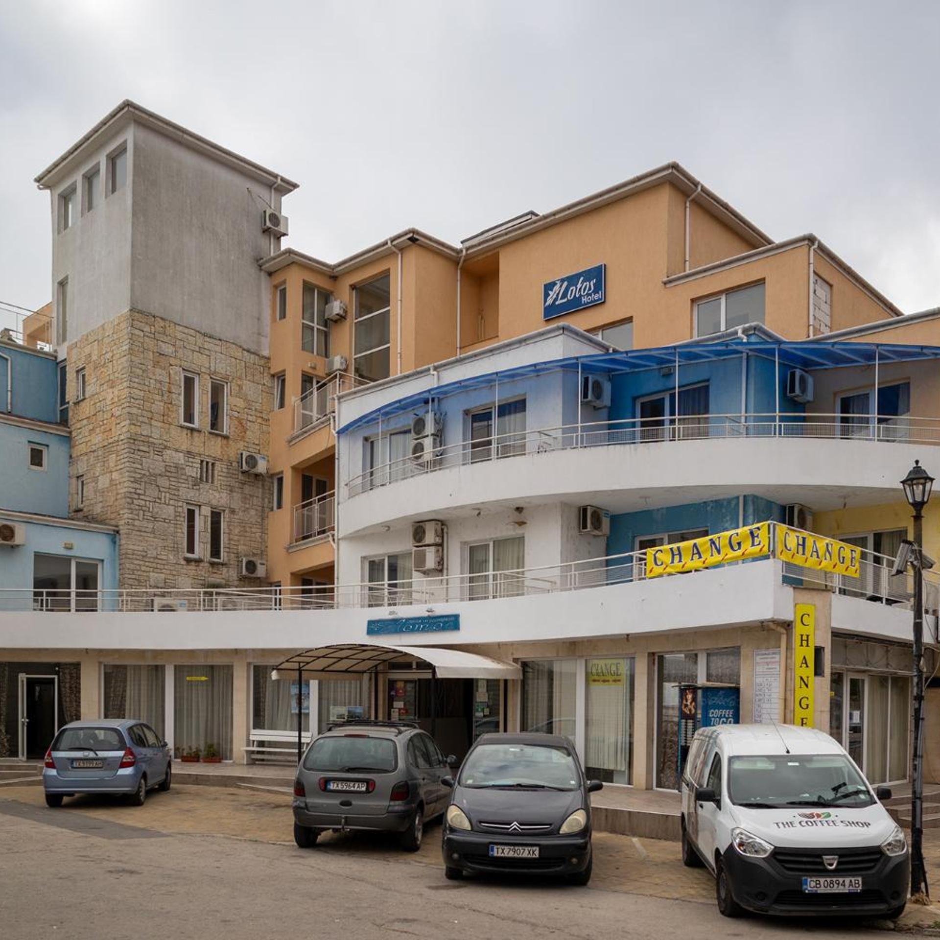 LOTOS HOTEL 53/61