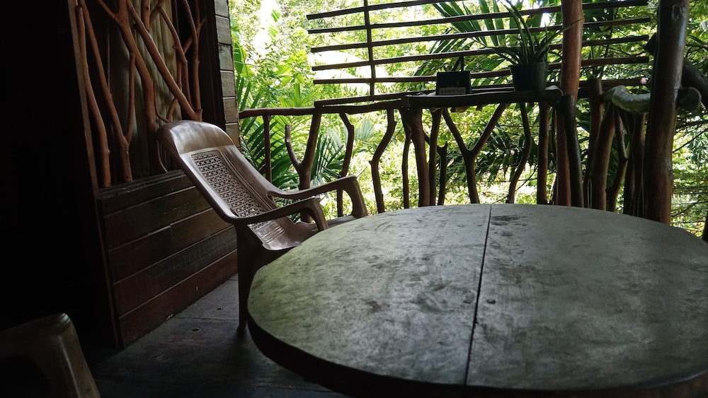 Sigiriya Rock Gate Resort 30/50