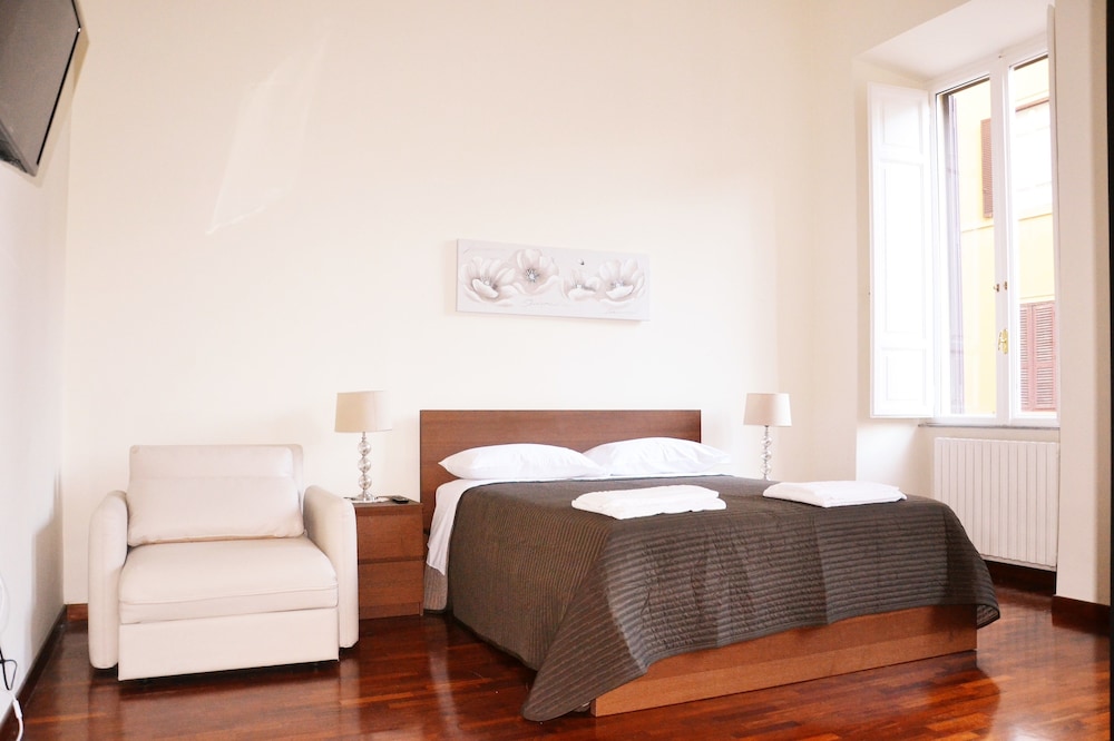 Colosseum Bed & Breakfast 24/62