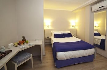 Walk In Hotel 18/44