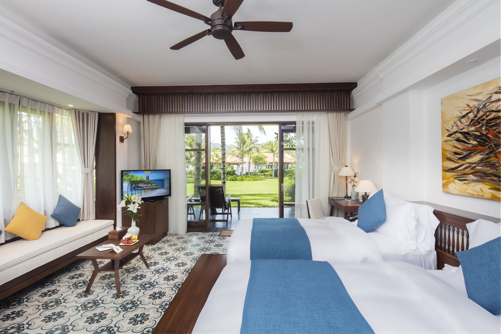 VILLA, TWIN BEDS, GARDEN VIEW