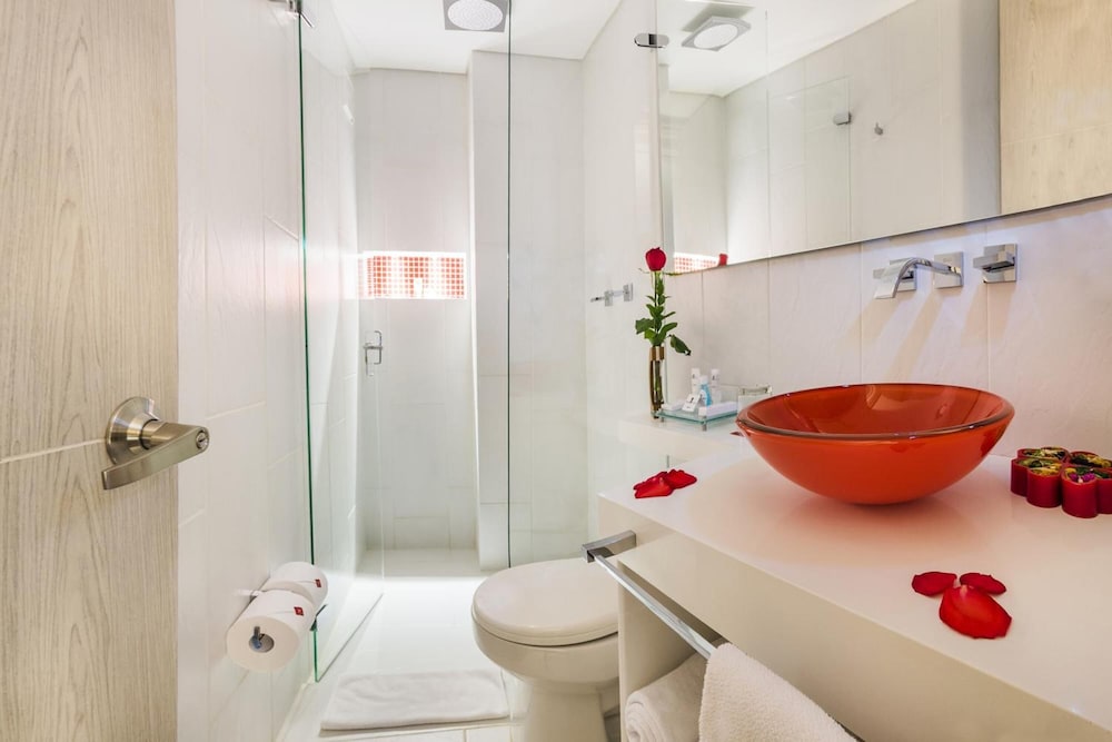 Hotel Black Tower Premium 69/70