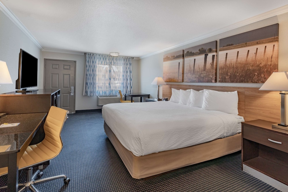 Days Inn By Wyndham Winnemucca 38/56