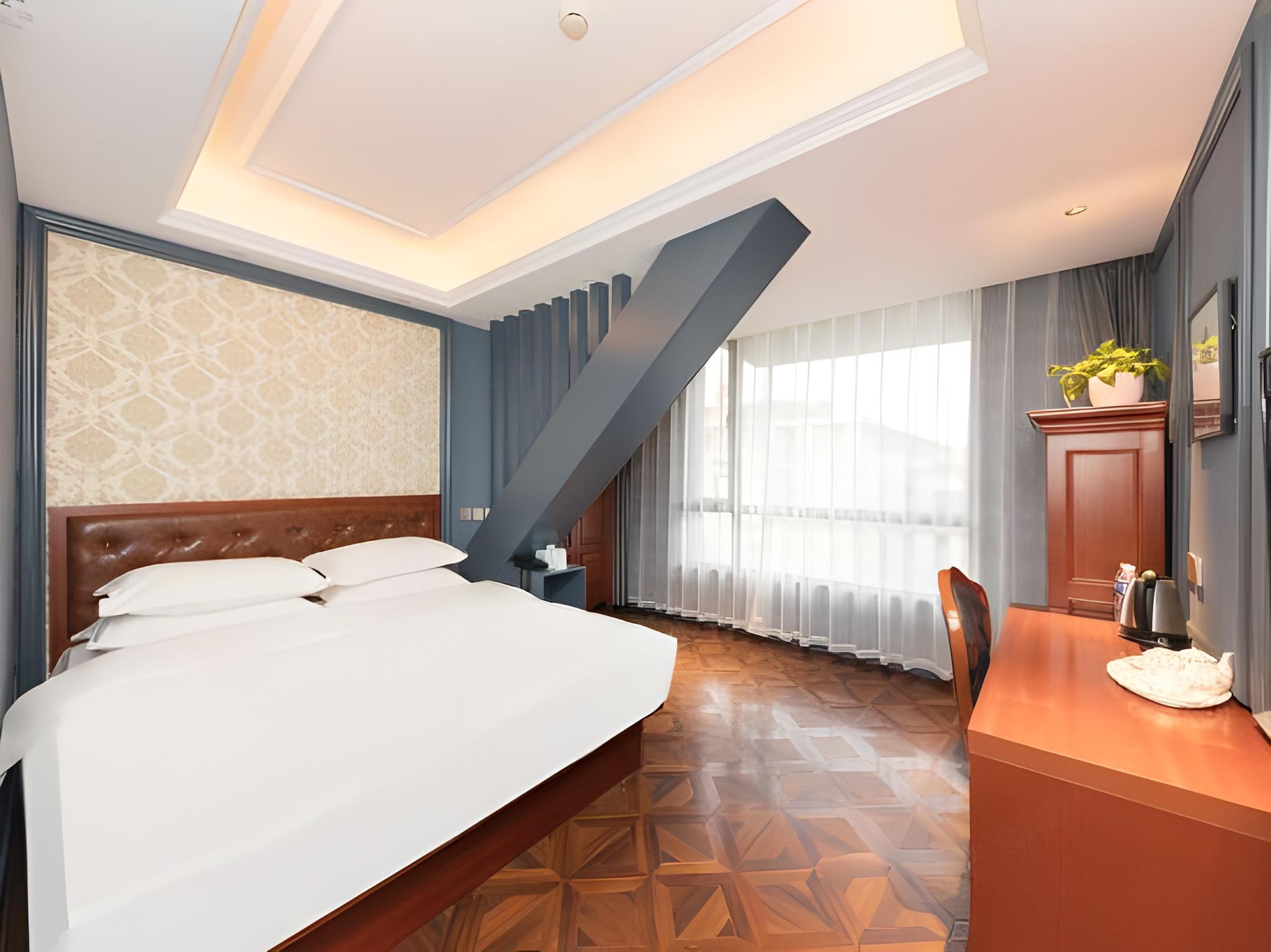 Ultimate, Double Bed, Scenic View