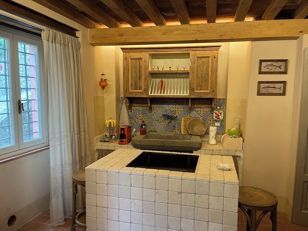 Hotel Villa Sermolli 8/50