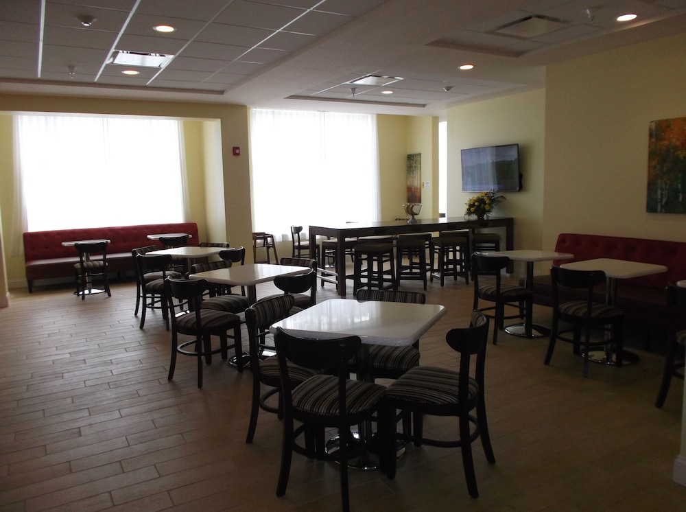 Days Inn & Suites by Wyndham Caldwell 19/29