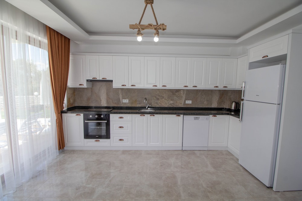 Zehra Villas 8/50