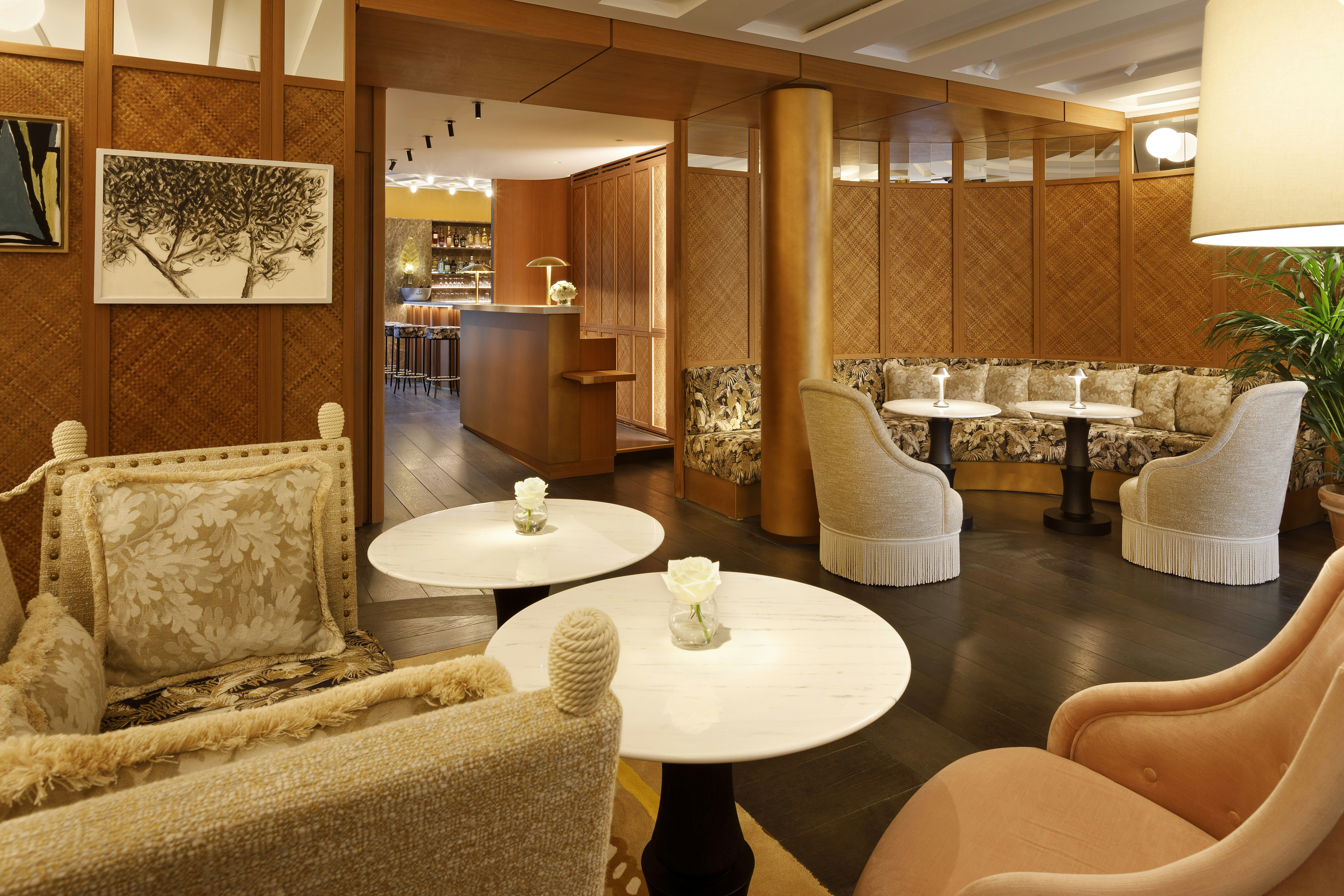 Le Belgrand Hotel Paris Champs Elysees, Tapestry Collection by Hilton 15/20