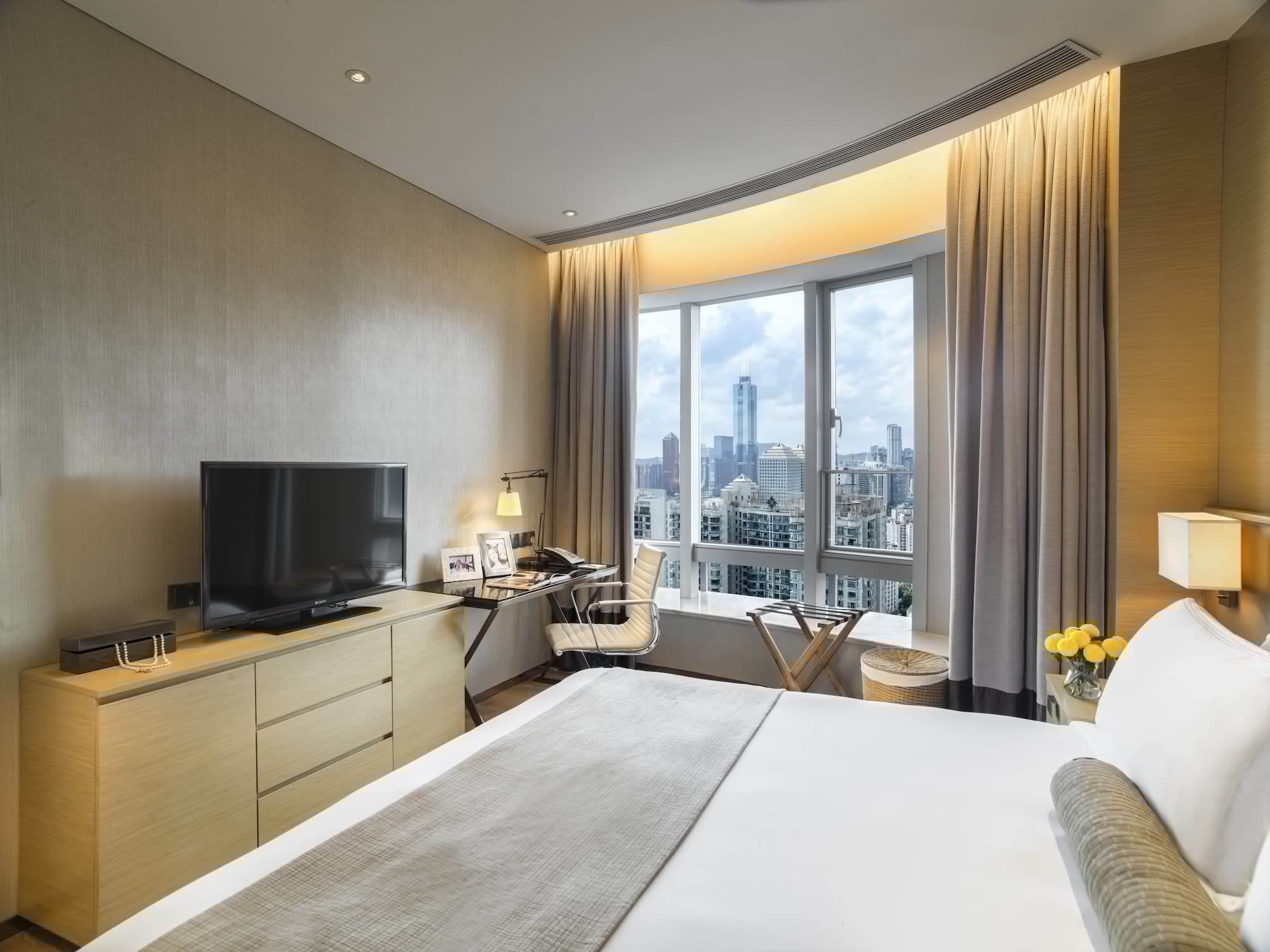 1 BEDROOM, DELUXE, SUITE