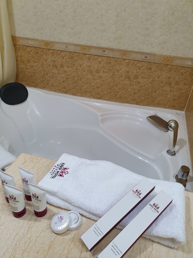 King Hotel Astana 48/49