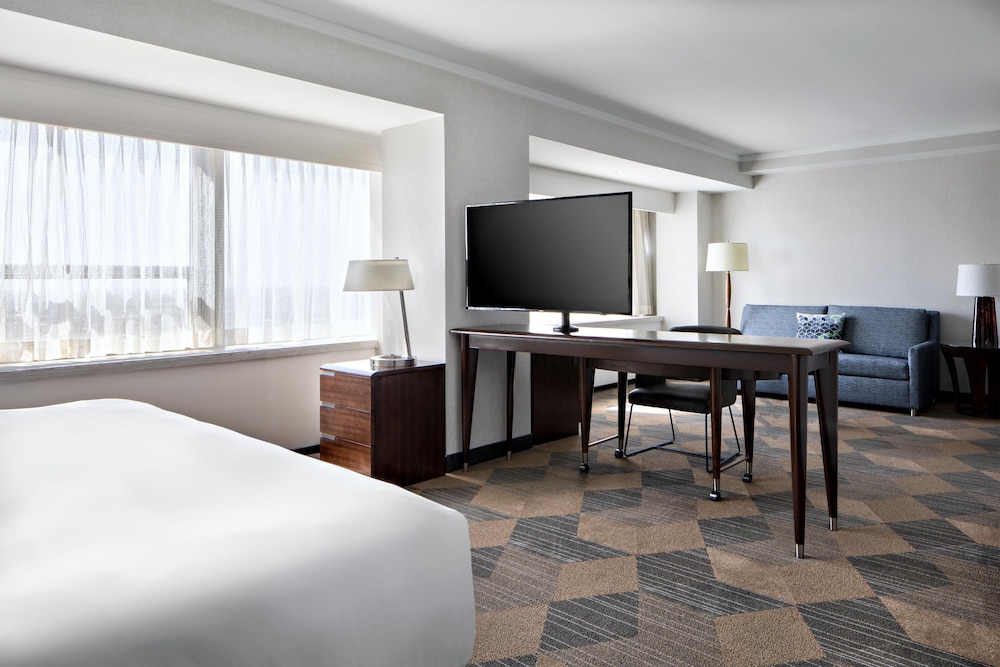 Sheraton Dallas Hotel 18/70