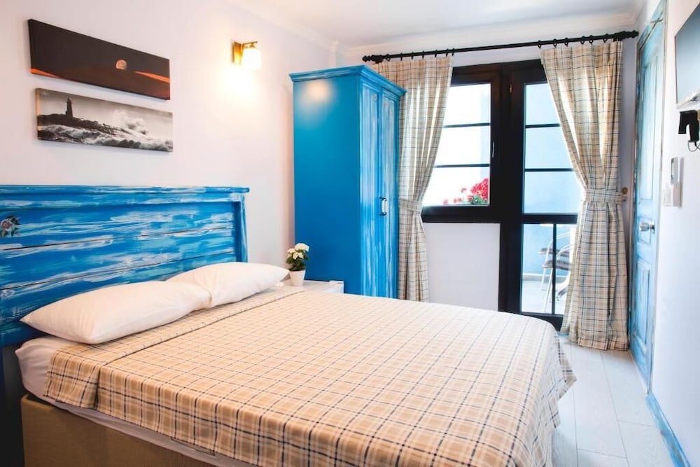 Mai Hotel 17/50