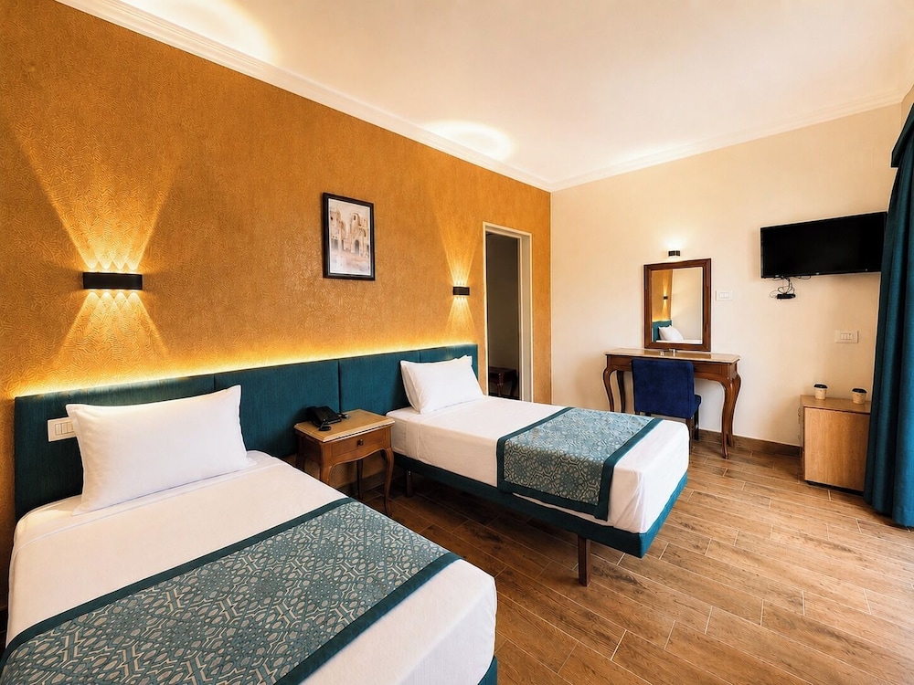 St George Hotel Cairo 25/72