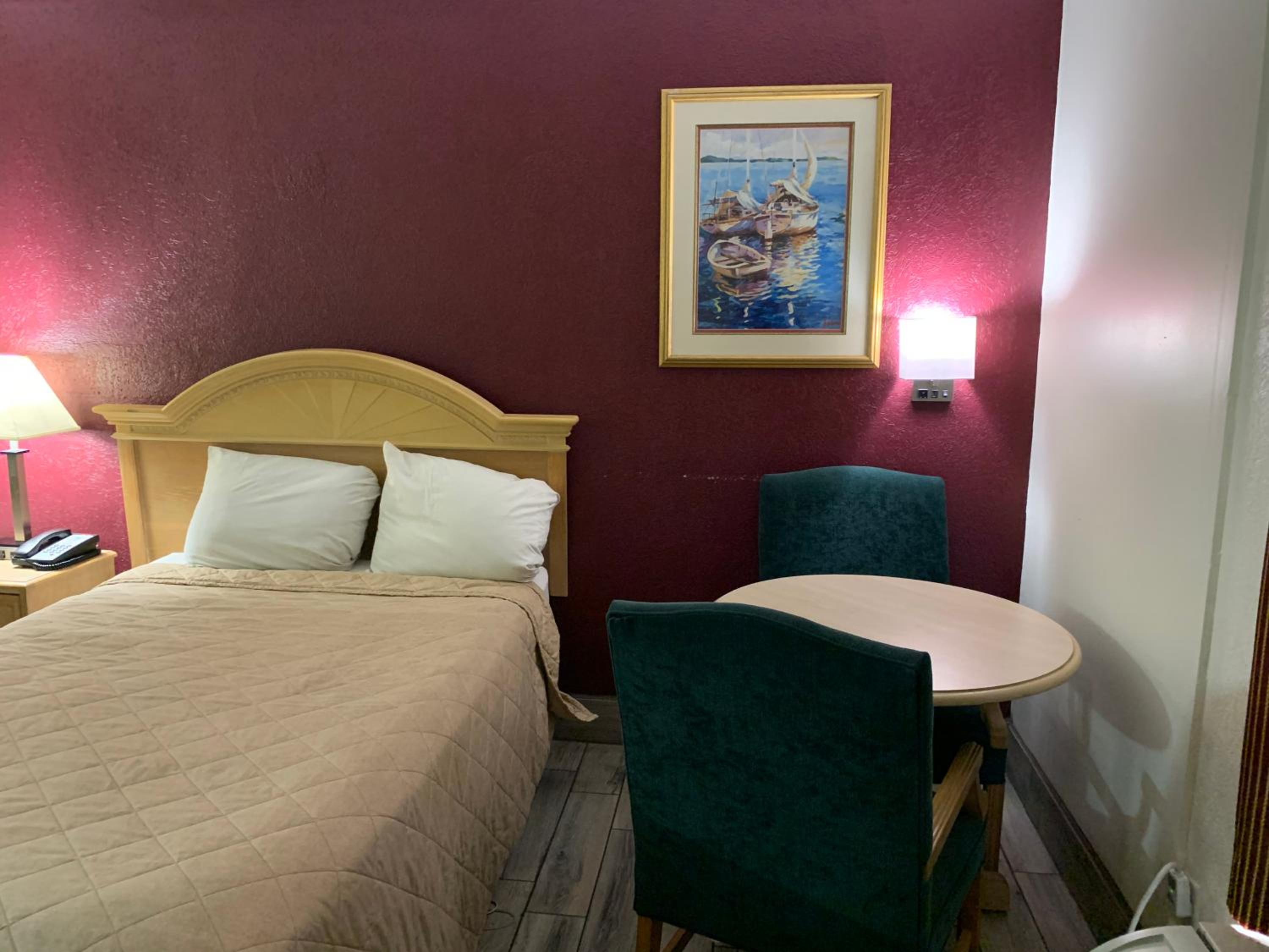 Americas Best Value Inn Tillmans Corner Mobile 15/36