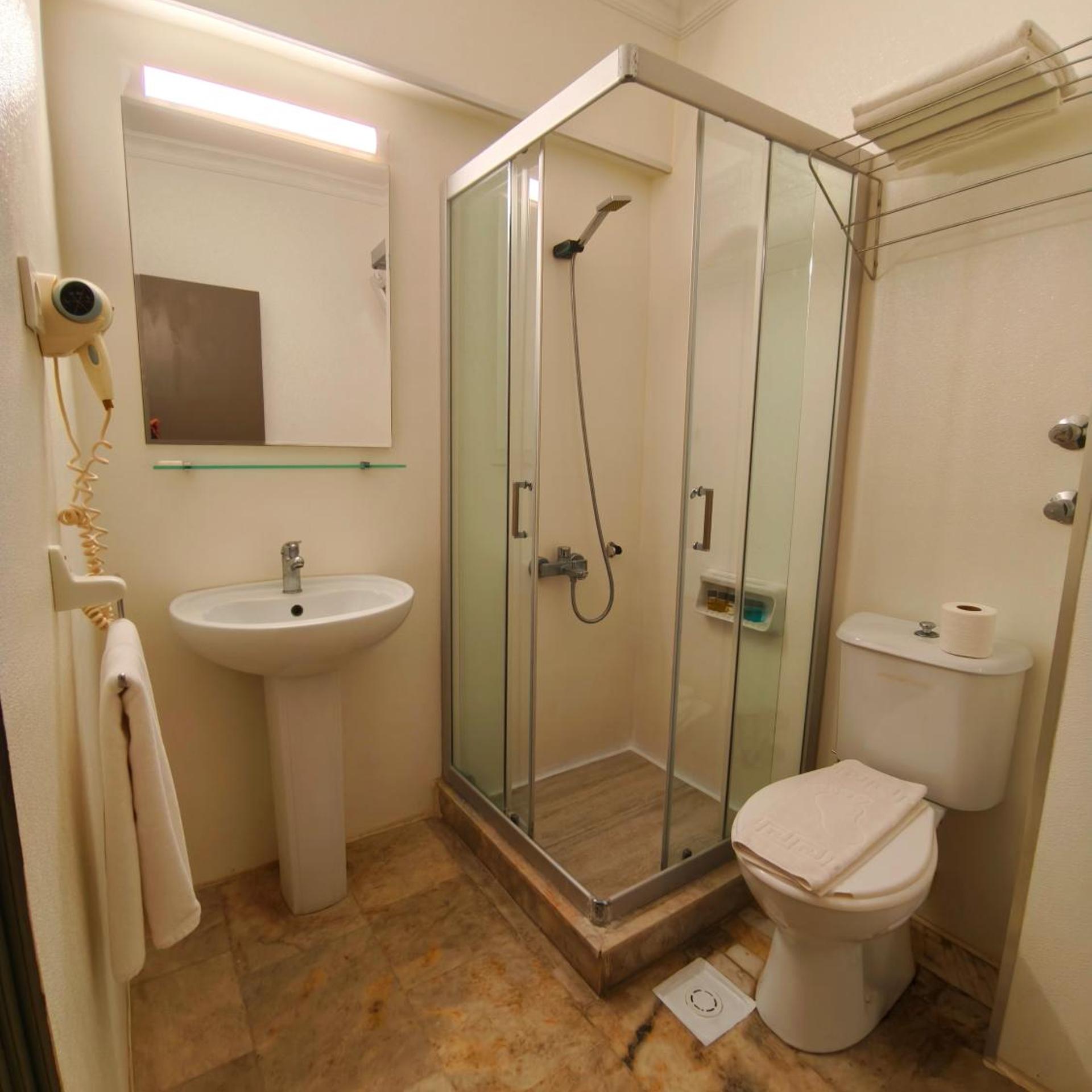Room, Double or Twin Bed, Partial Sea View