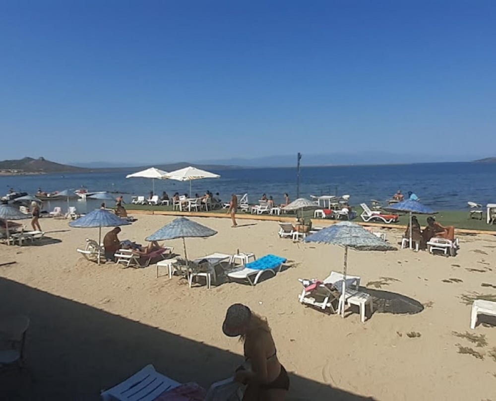 Cunda Aksac Otel 48/50