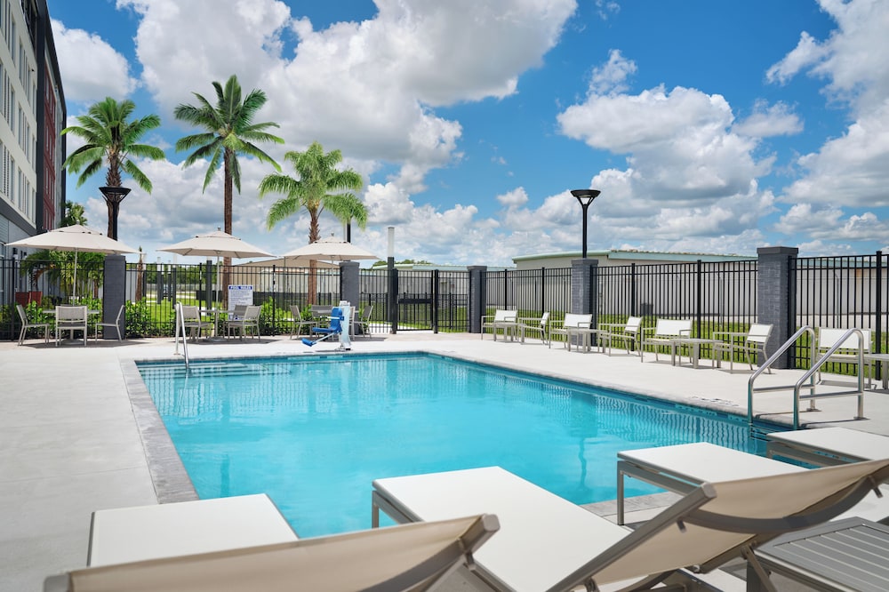 Hyatt Place Melbourne Airport 56/63