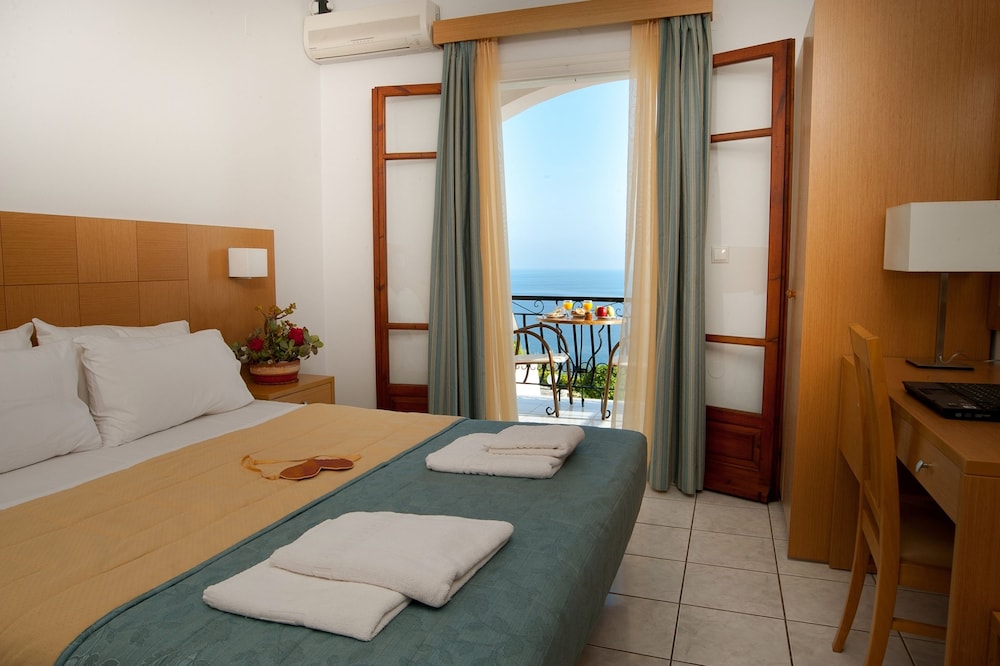 Villa Contessa 16/50