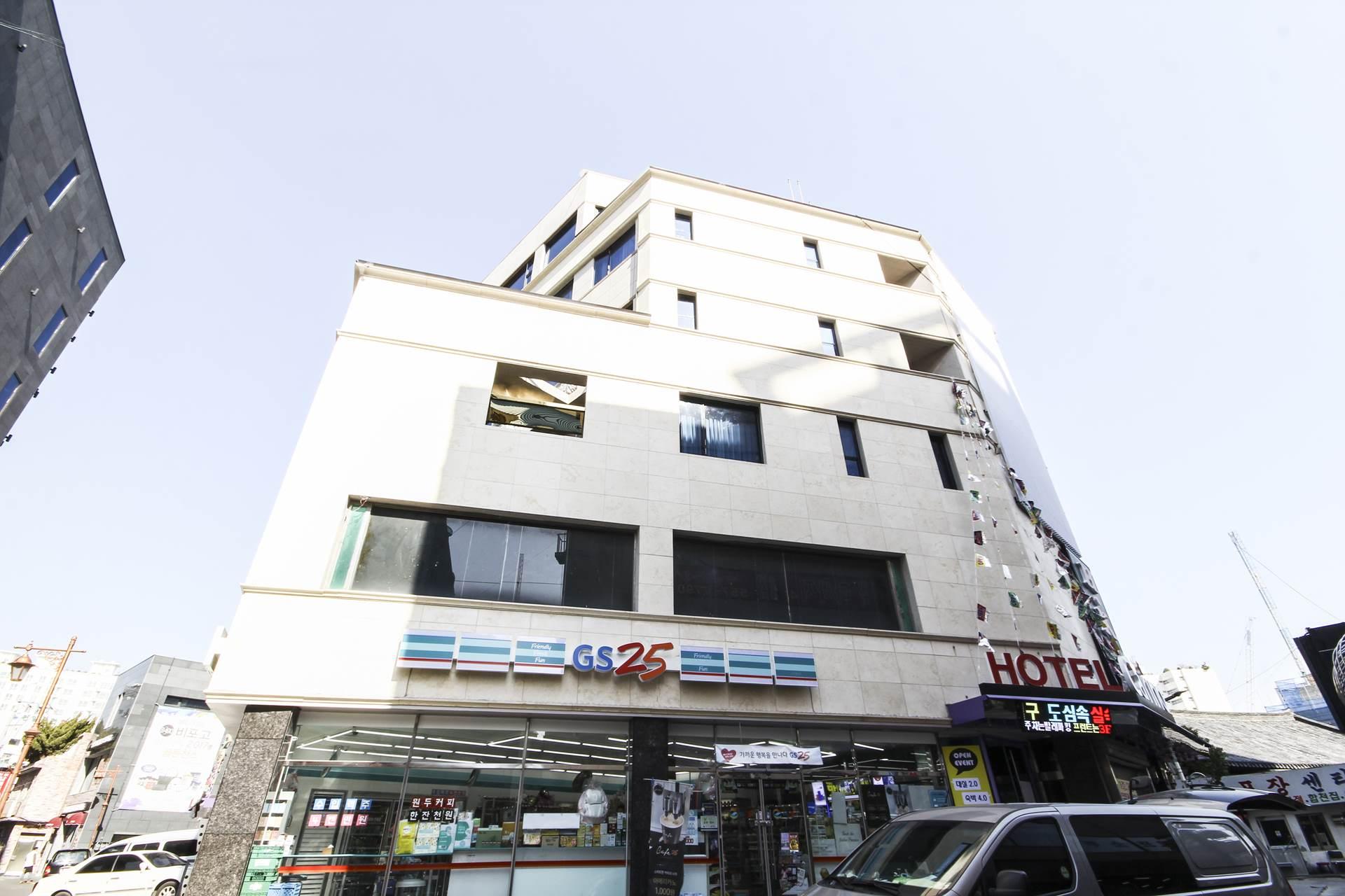 カリーノ ホテル 写真1