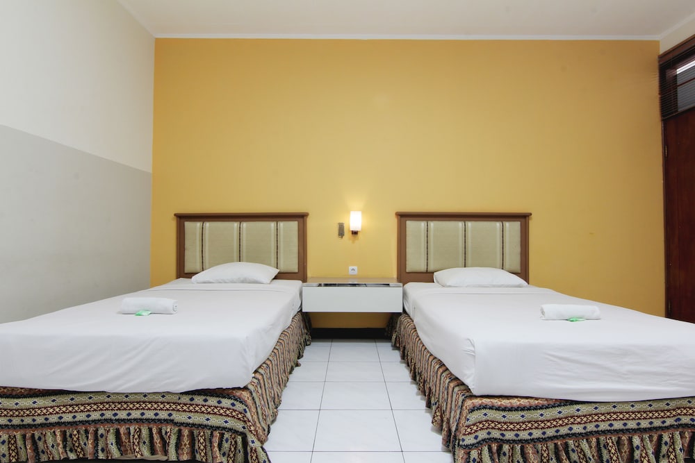 OYO 90103 Hotel Palem 8/24