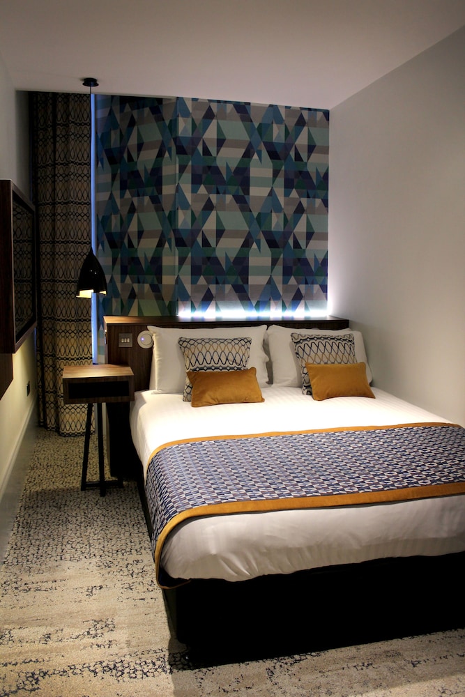 91 Aparthotel Jesmond Road 7/66