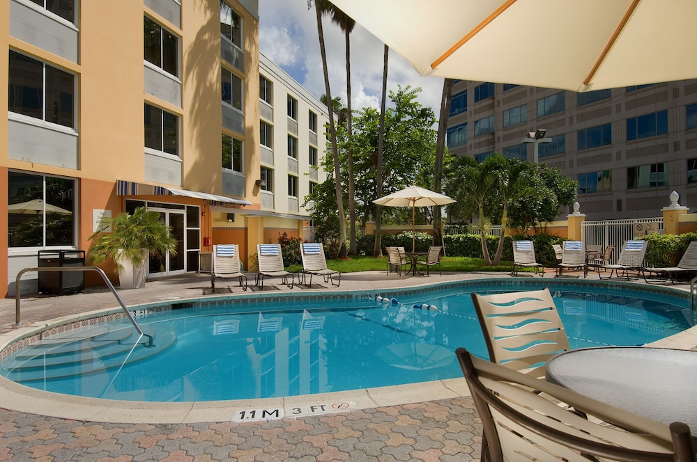 Holiday Inn Express Miami Airport Doral Area 3/71