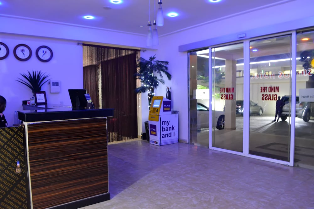 De Santos Hotel 4/39