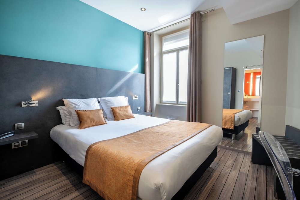 Hotel de Bourgogne 26/69
