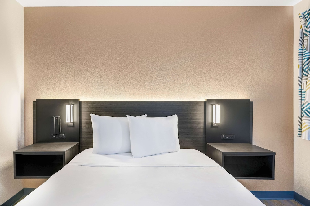 Motel6 Kirkland, WA - North Kirkland 46/58