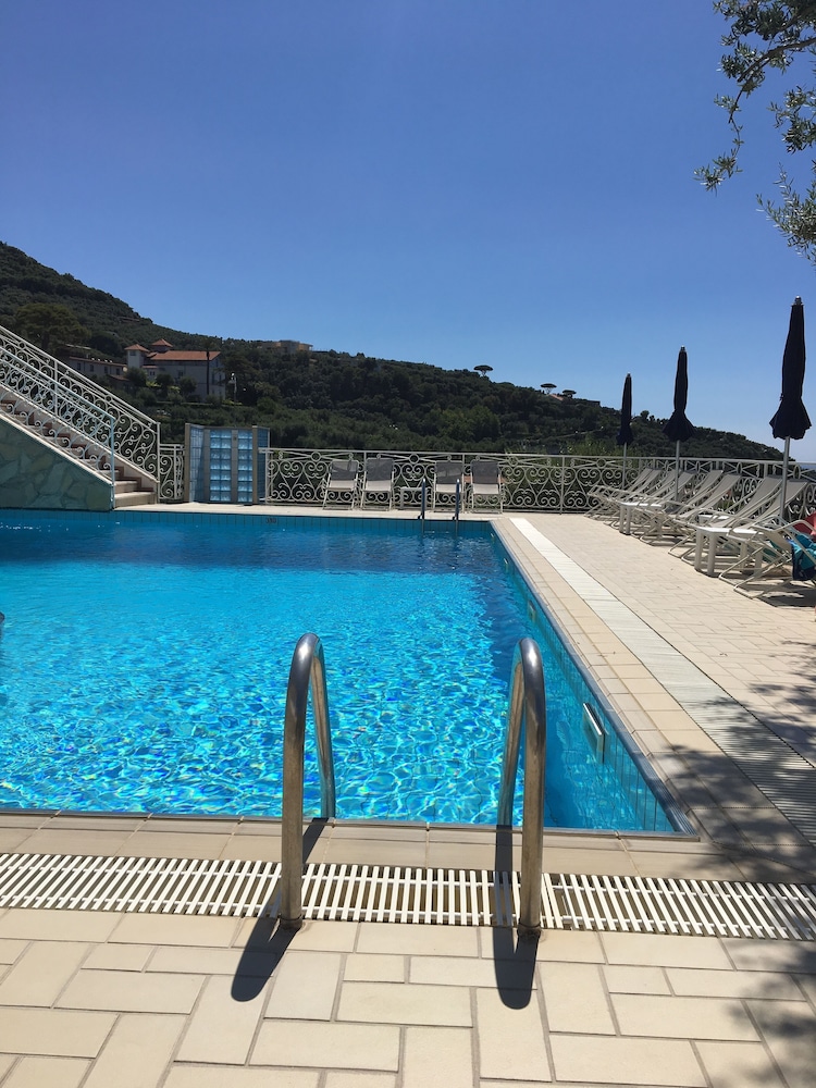 Hotel Dania 42/71