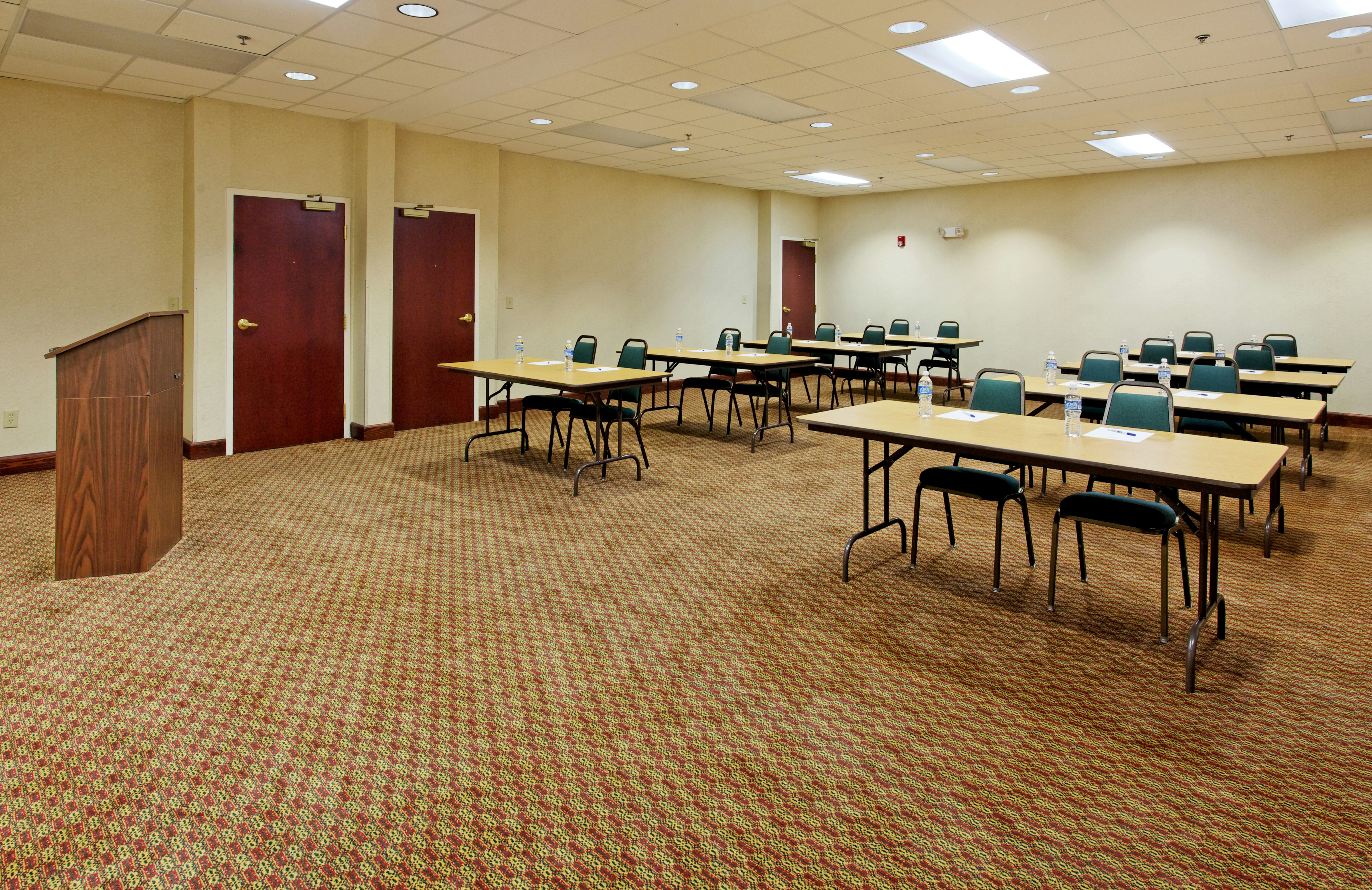 Holiday Inn Express Hotel And Suites Sylacauga 48/52