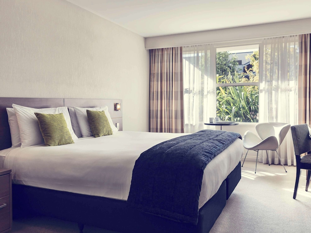 ROOM, KING BED, GARDEN VIEW
