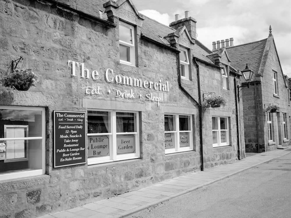 The Commercial Hotel 1/32