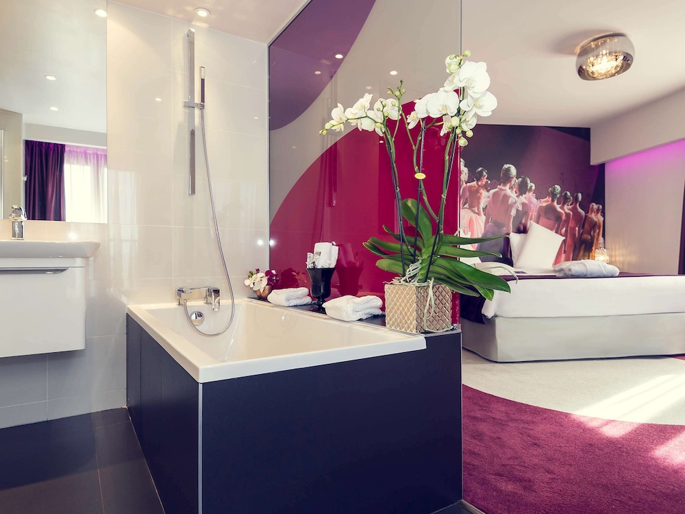 Mercure Paris Place d Italie 3/74