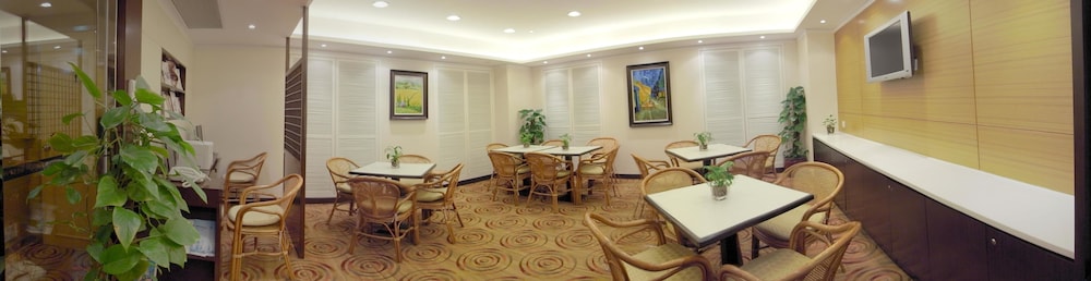West Hotel 20/30