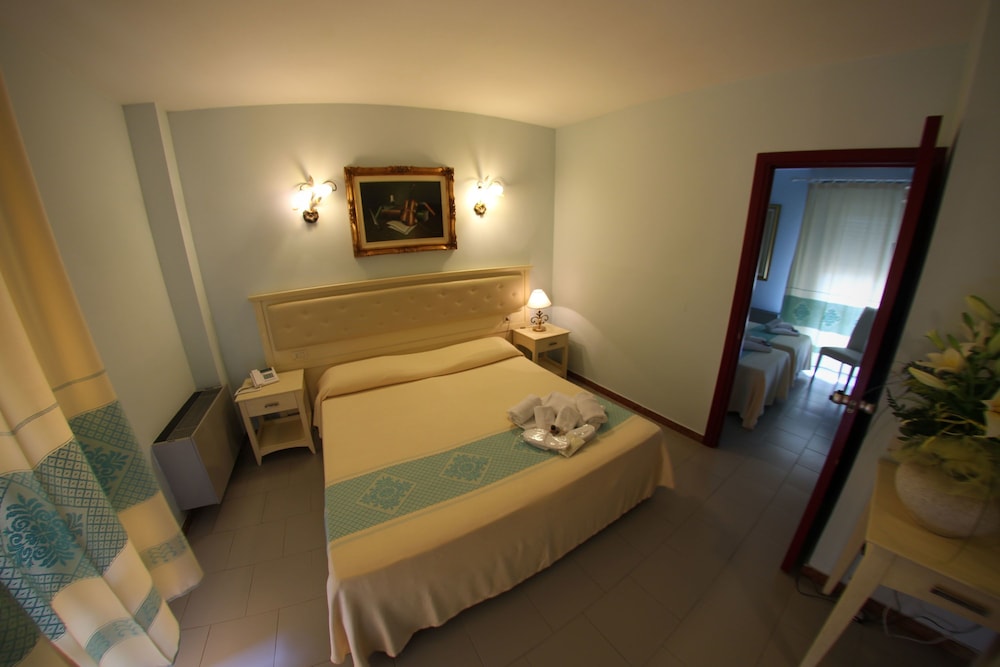 Hotel Marini 33/42