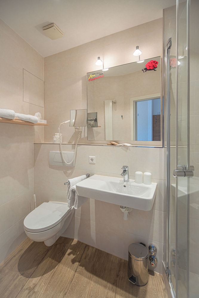 Hotel Renchtalblick 24/26