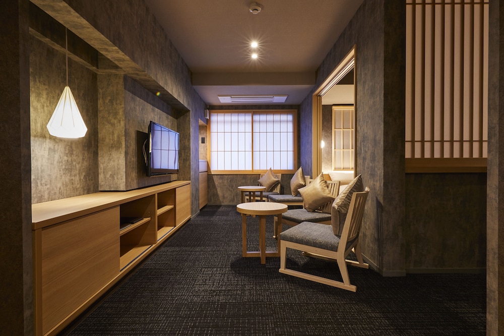 Rinn Shijo Nishinotoin 30/50