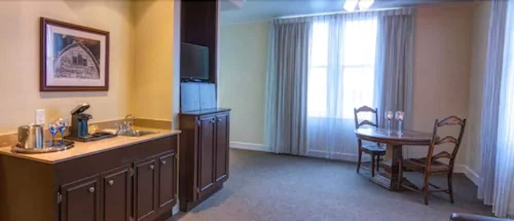 Hotel Bentley 12/50
