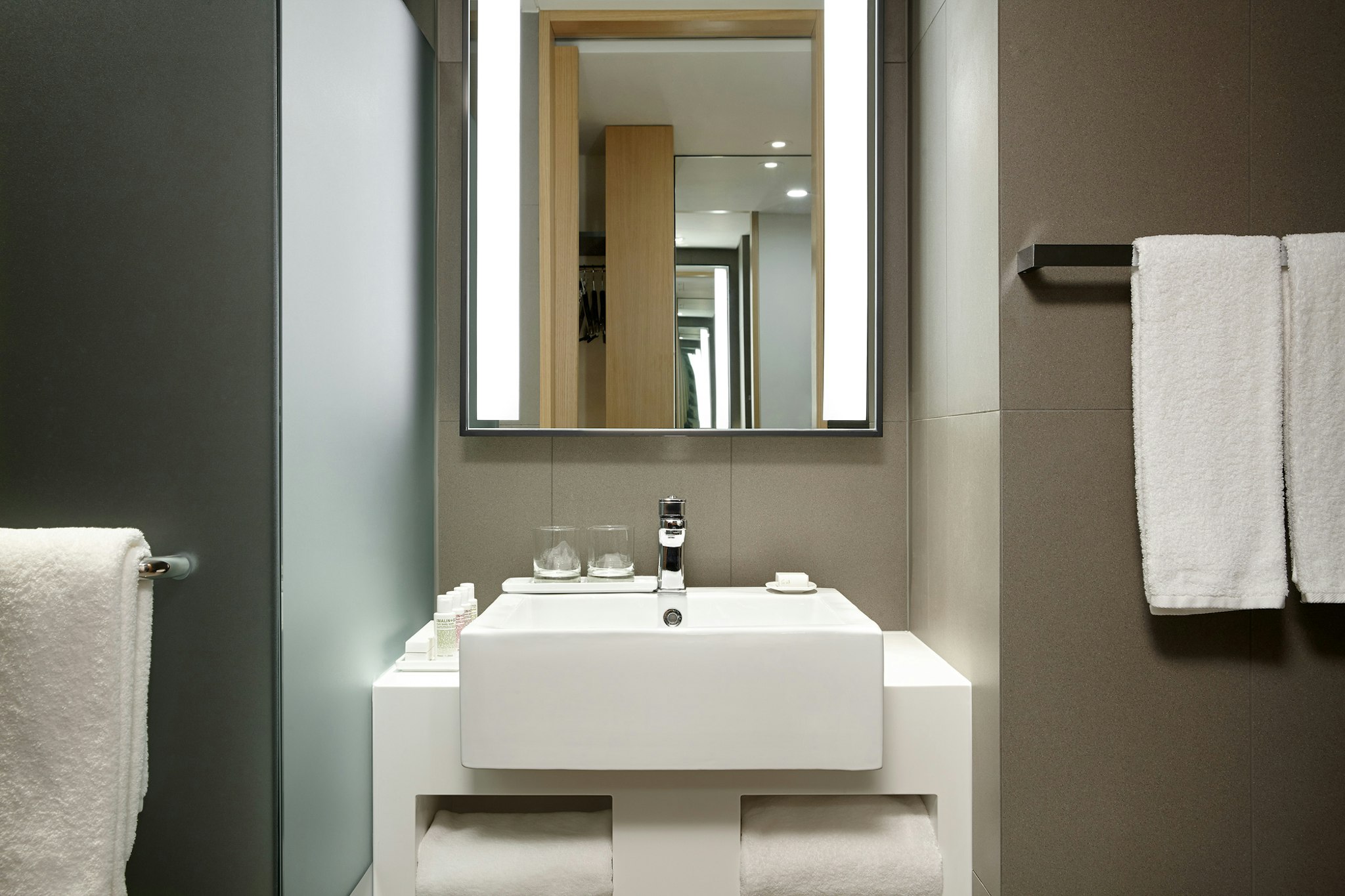 L7 MYEONGDONG by LOTTE HOTELS 40/40