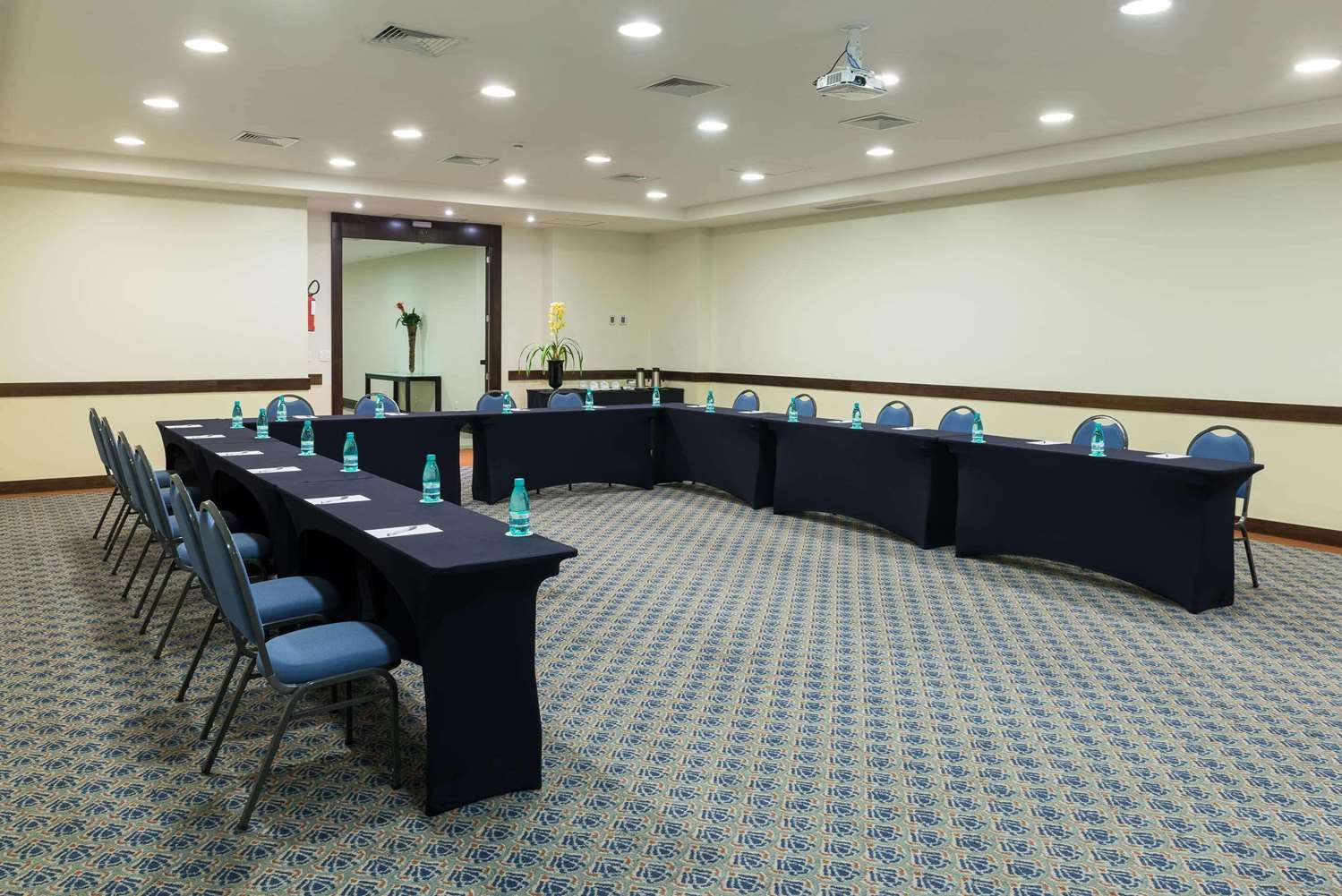 Radisson Hotel Curitiba 16/18