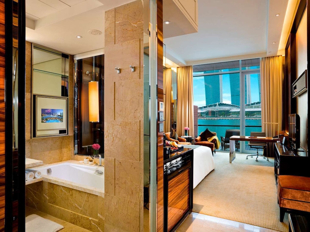 The Fullerton Bay Hotel Singapore 79/79