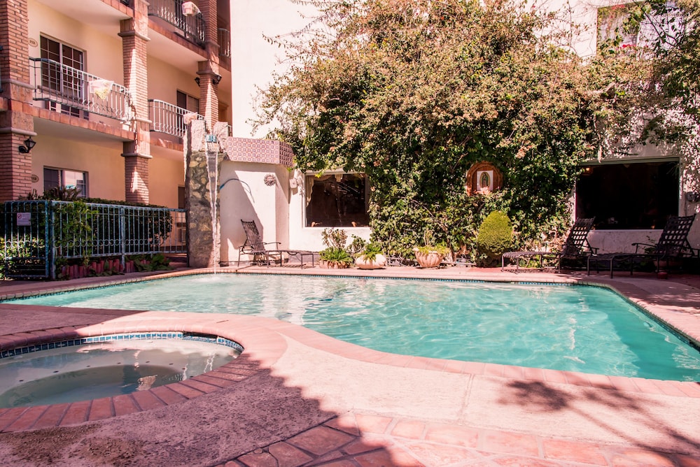 Business Hotel And Suites Maria Bonita 4/82